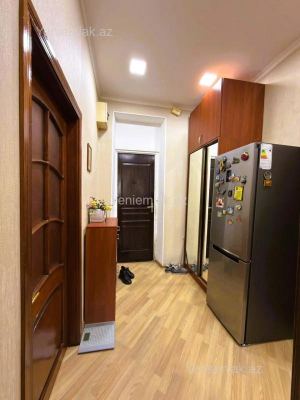 Satılır 2 otaqlı köhnə tikili 60 m²
