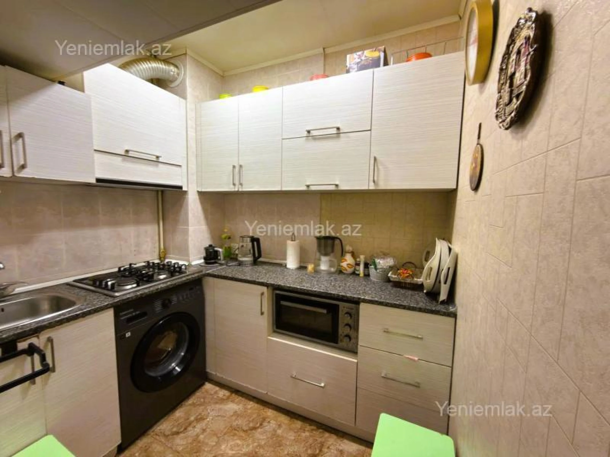 Satılır 2 otaqlı köhnə tikili 60 m²