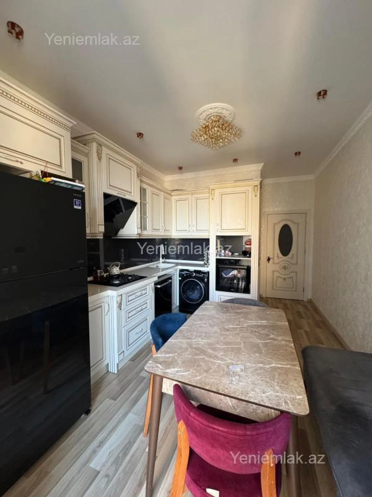 Satılır 2 otaqlı yeni tikili 100 m²