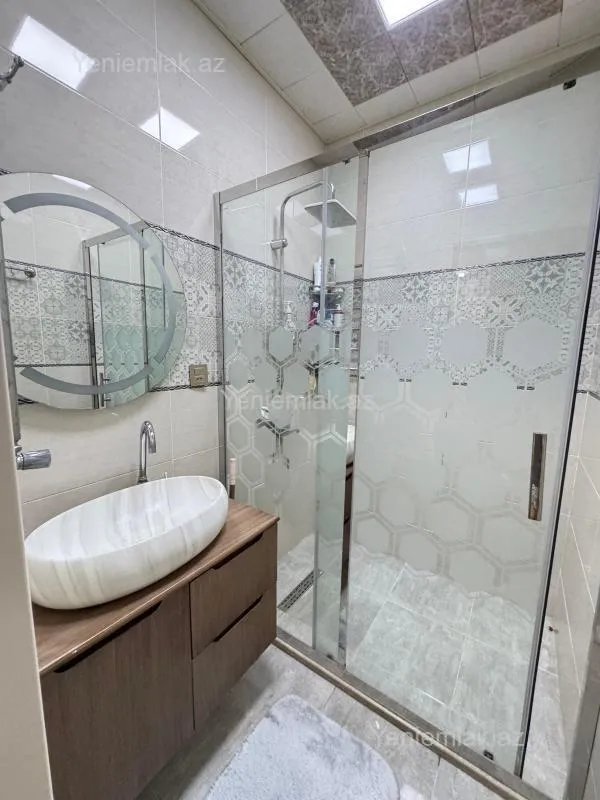 Satılır 2 otaqlı yeni tikili 100 m²