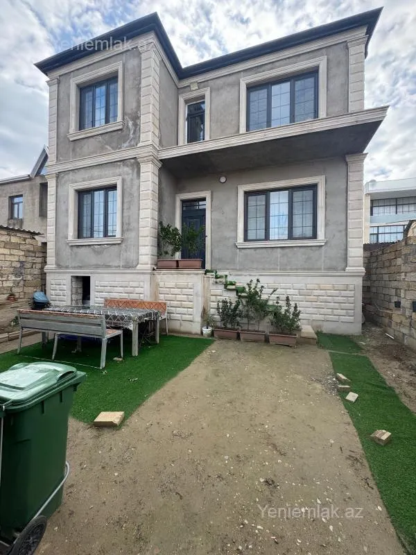 Satılır 5 otaqlı həyət evi 170 m²