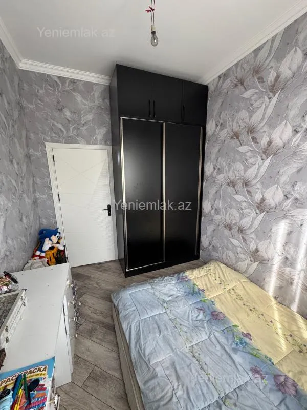 Satılır 5 otaqlı həyət evi 170 m²