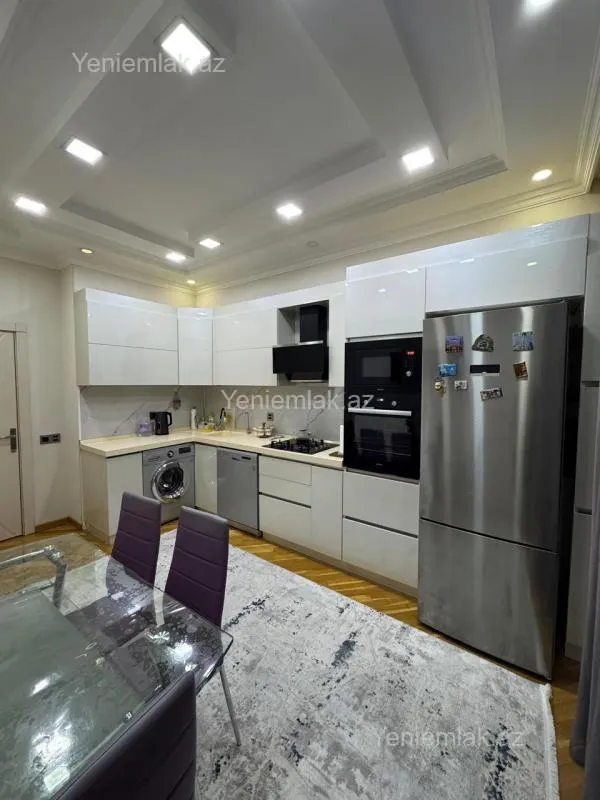 Satılır 4 otaqlı yeni tikili 120 m²