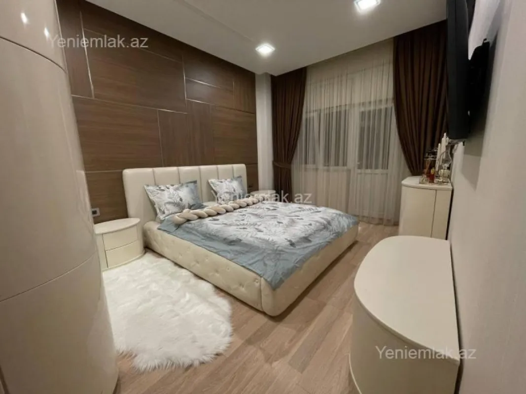 Satılır 2 otaqlı yeni tikili 65 m²