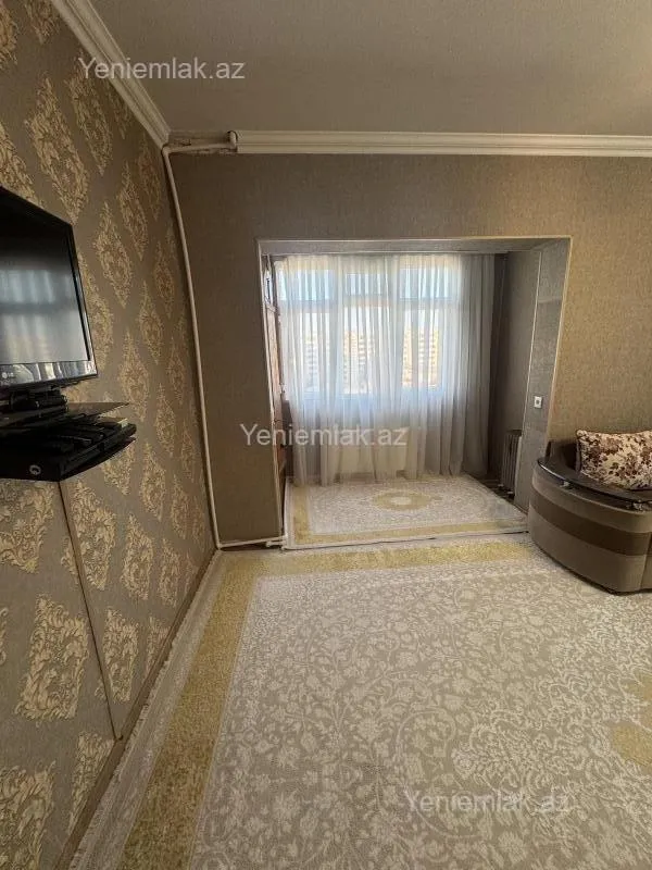 Satılır 2 otaqlı köhnə tikili 45 m²