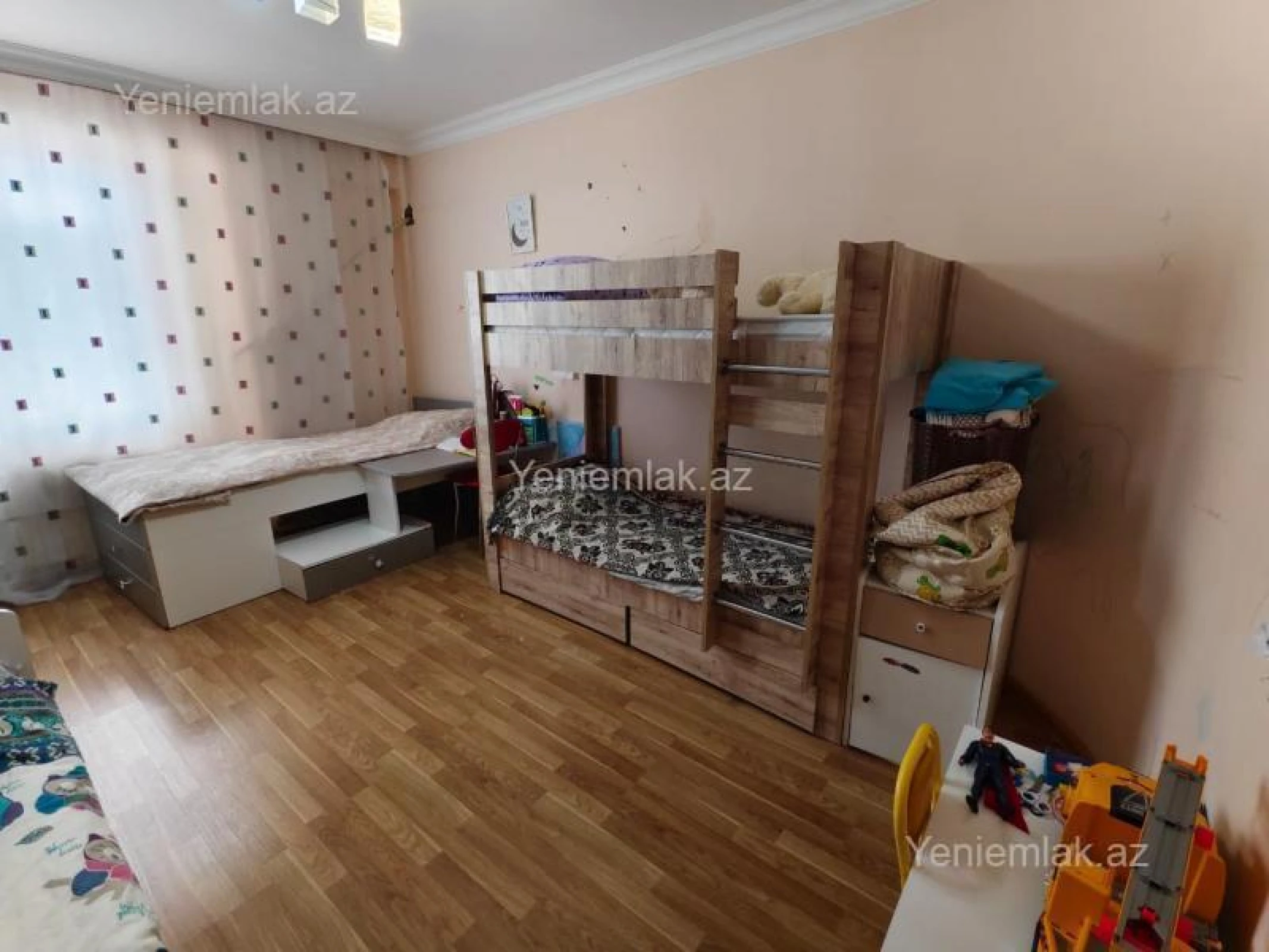 Satılır 3 otaqlı yeni tikili 100 m²