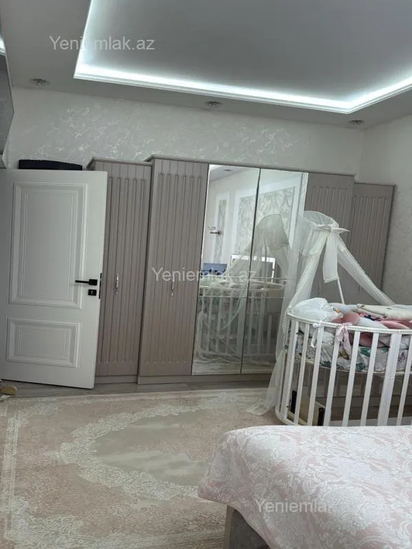 Satılır 3 otaqlı yeni tikili 85 m²