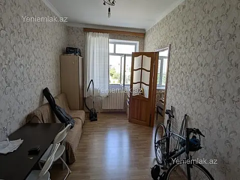 Satılır 2 otaqlı köhnə tikili 40 m²