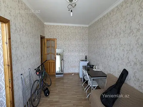Satılır 2 otaqlı köhnə tikili 40 m²