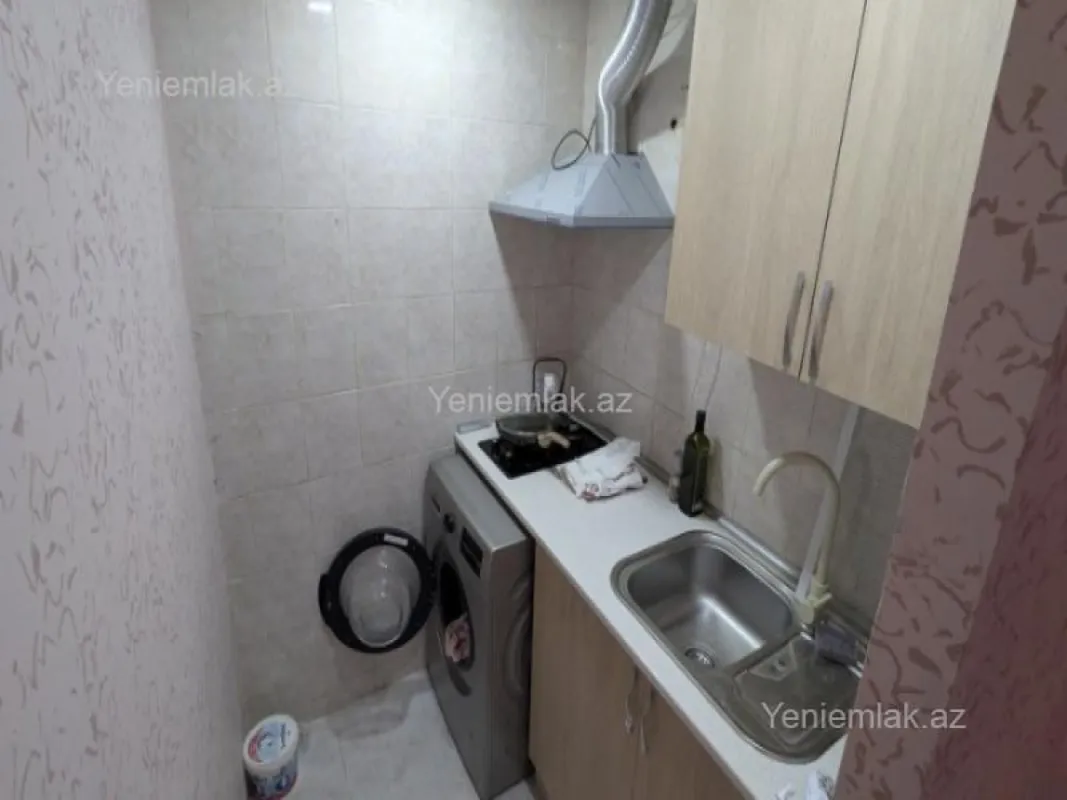 Satılır 2 otaqlı köhnə tikili 40 m²