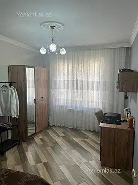 Satılır 4 otaqlı köhnə tikili 110 m²