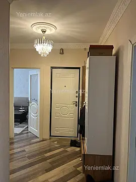 Satılır 4 otaqlı köhnə tikili 110 m²