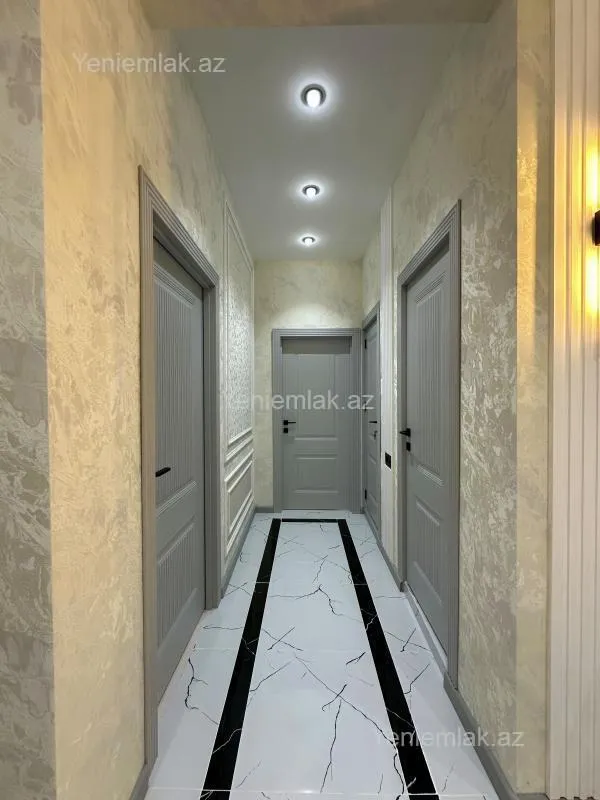 Satılır 2 otaqlı yeni tikili 80 m²