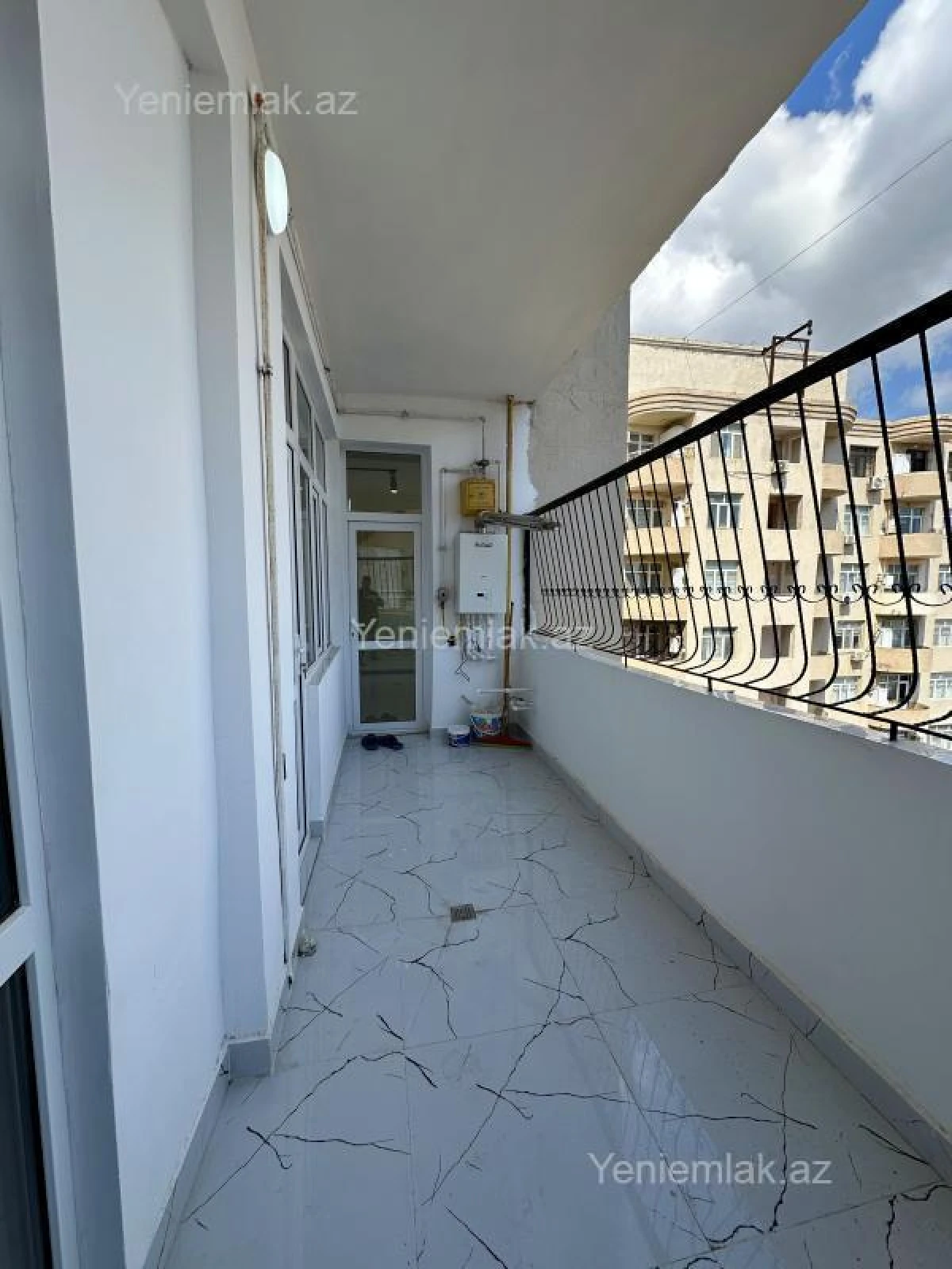 Satılır 2 otaqlı yeni tikili 80 m²