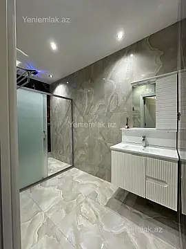 Satılır 2 otaqlı yeni tikili 80 m²