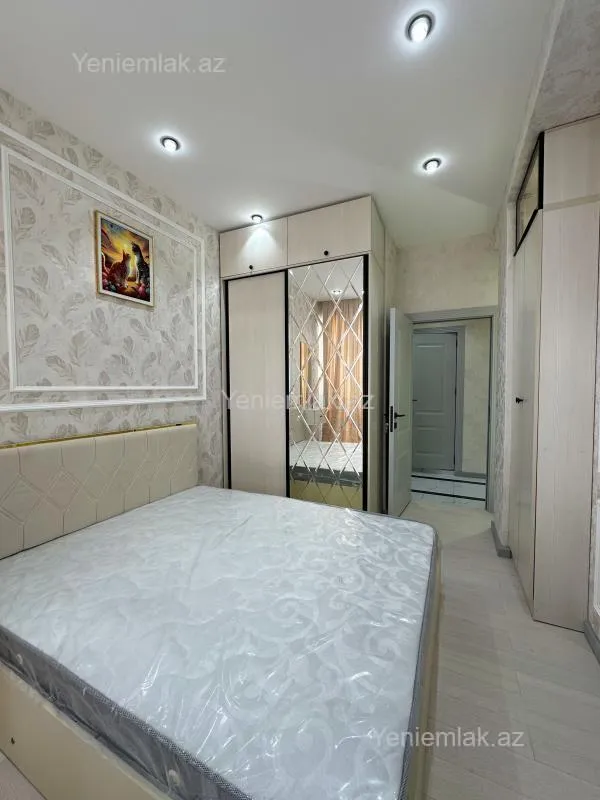 Satılır 2 otaqlı yeni tikili 80 m²