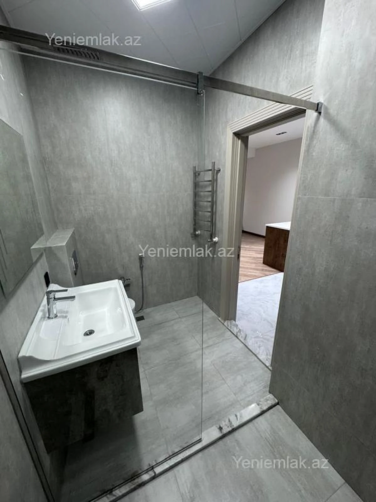 Satılır 2 otaqlı yeni tikili 77 m²