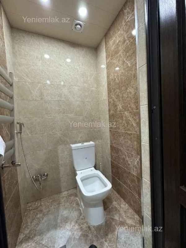 Satılır 2 otaqlı yeni tikili 69 m²
