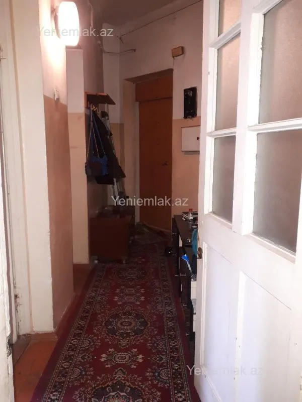 Satılır 3 otaqlı köhnə tikili 70 m²