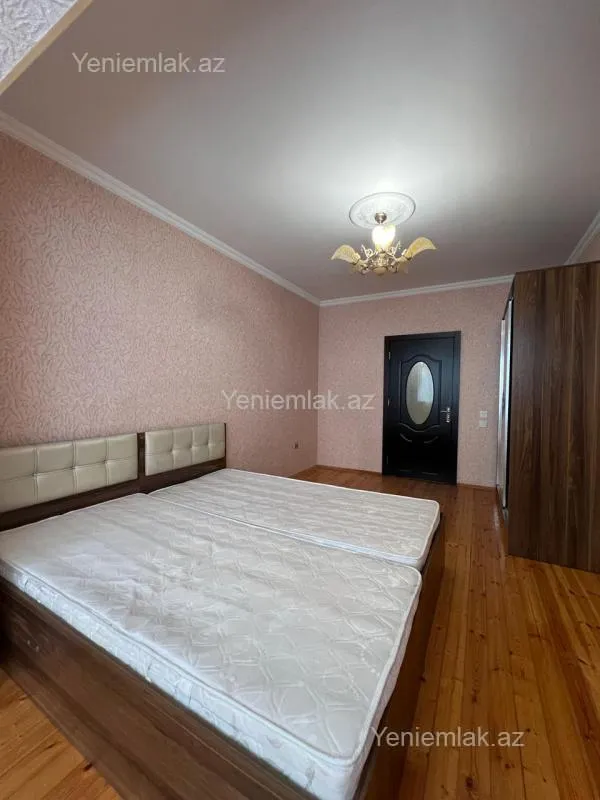 Satılır 2 otaqlı köhnə tikili 65 m²
