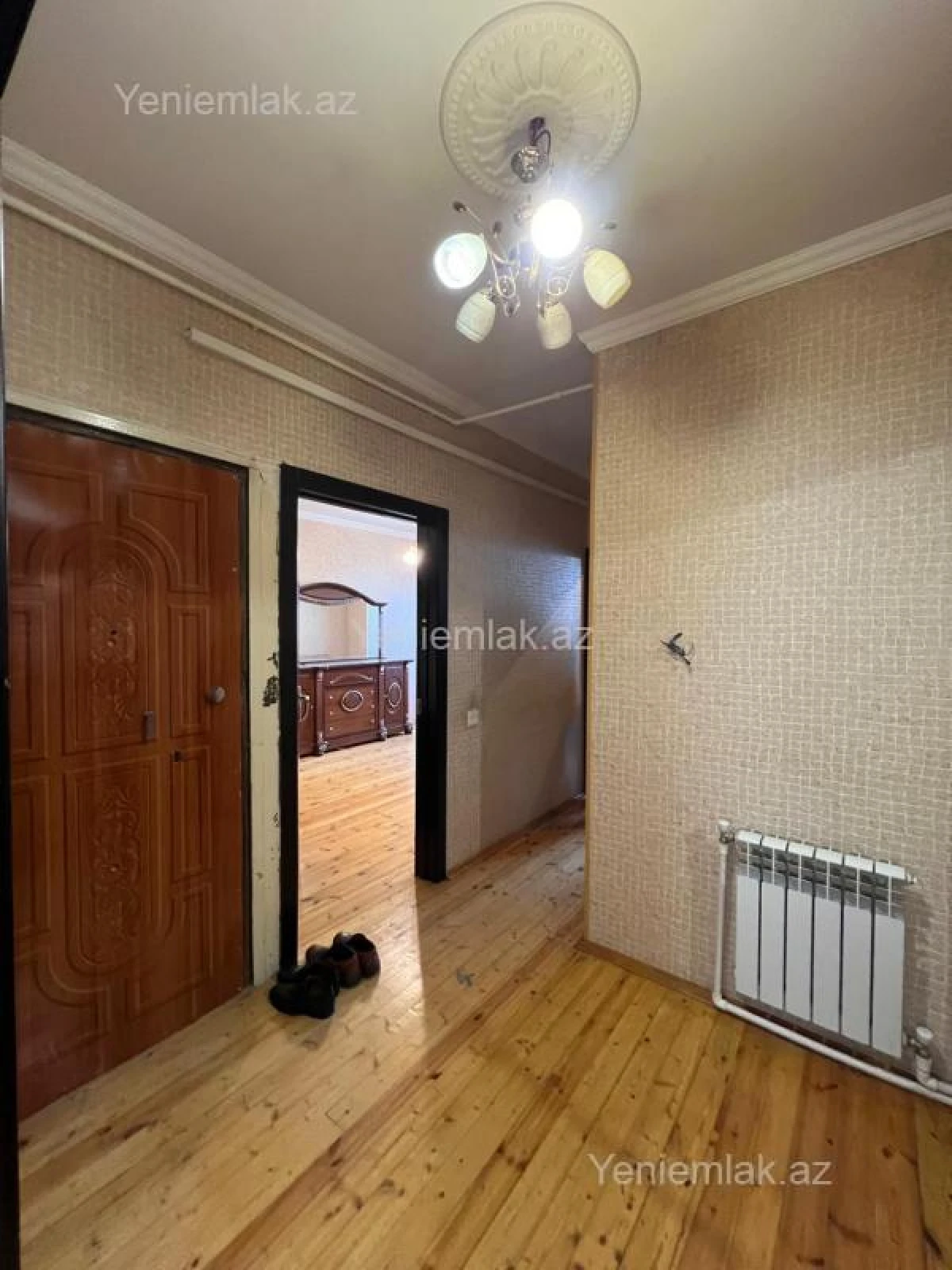 Satılır 2 otaqlı köhnə tikili 65 m²