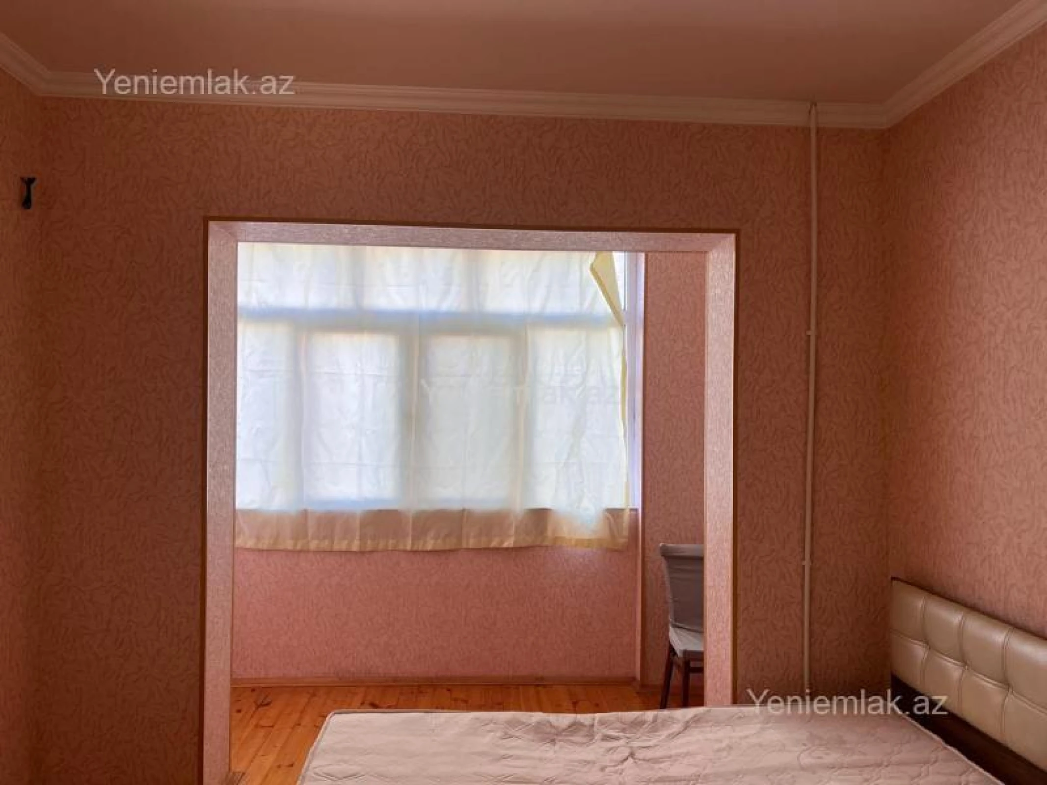 Satılır 2 otaqlı köhnə tikili 65 m²