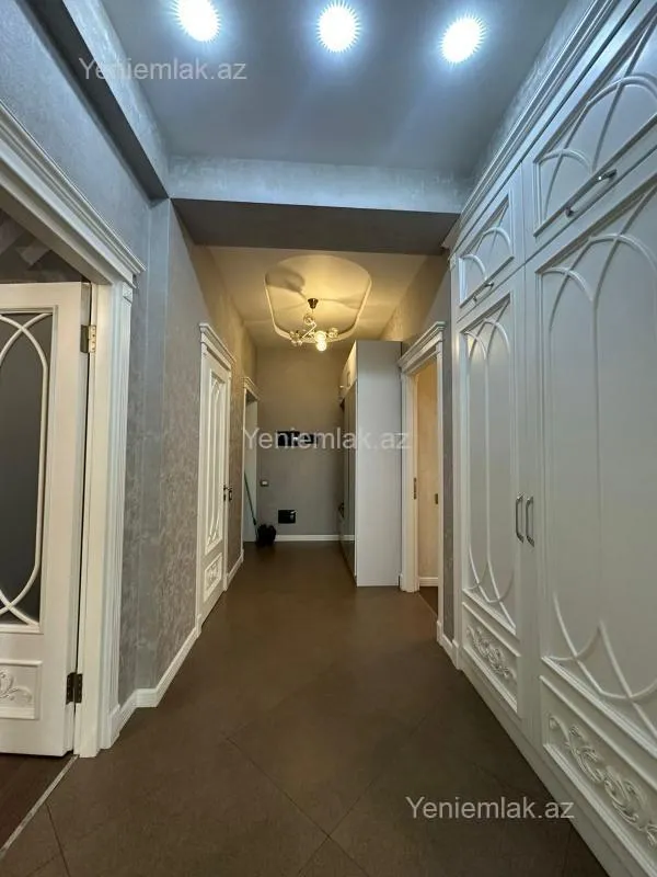 Satılır 3 otaqlı yeni tikili 103 m²