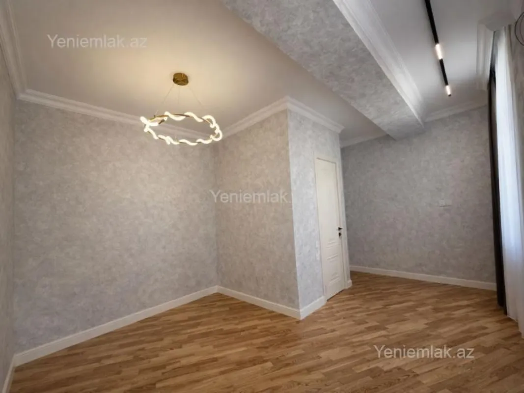 Satılır 3 otaqlı yeni tikili 95 m²