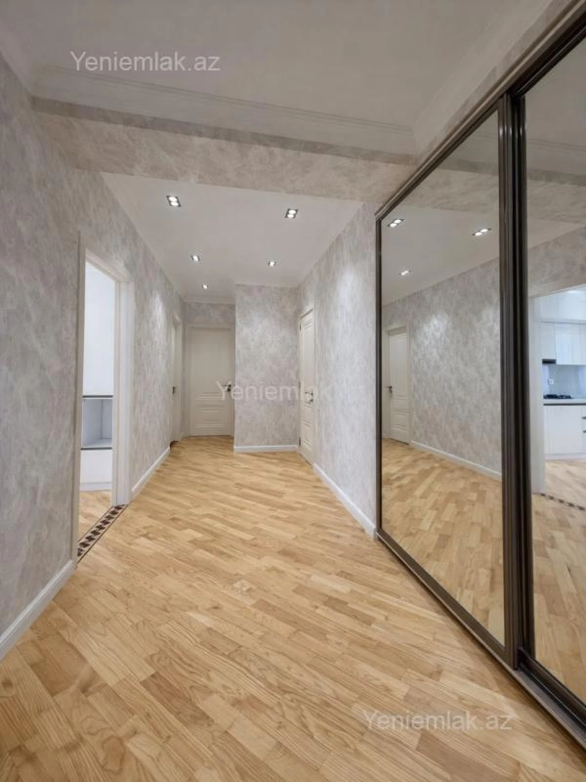 Satılır 3 otaqlı yeni tikili 95 m²