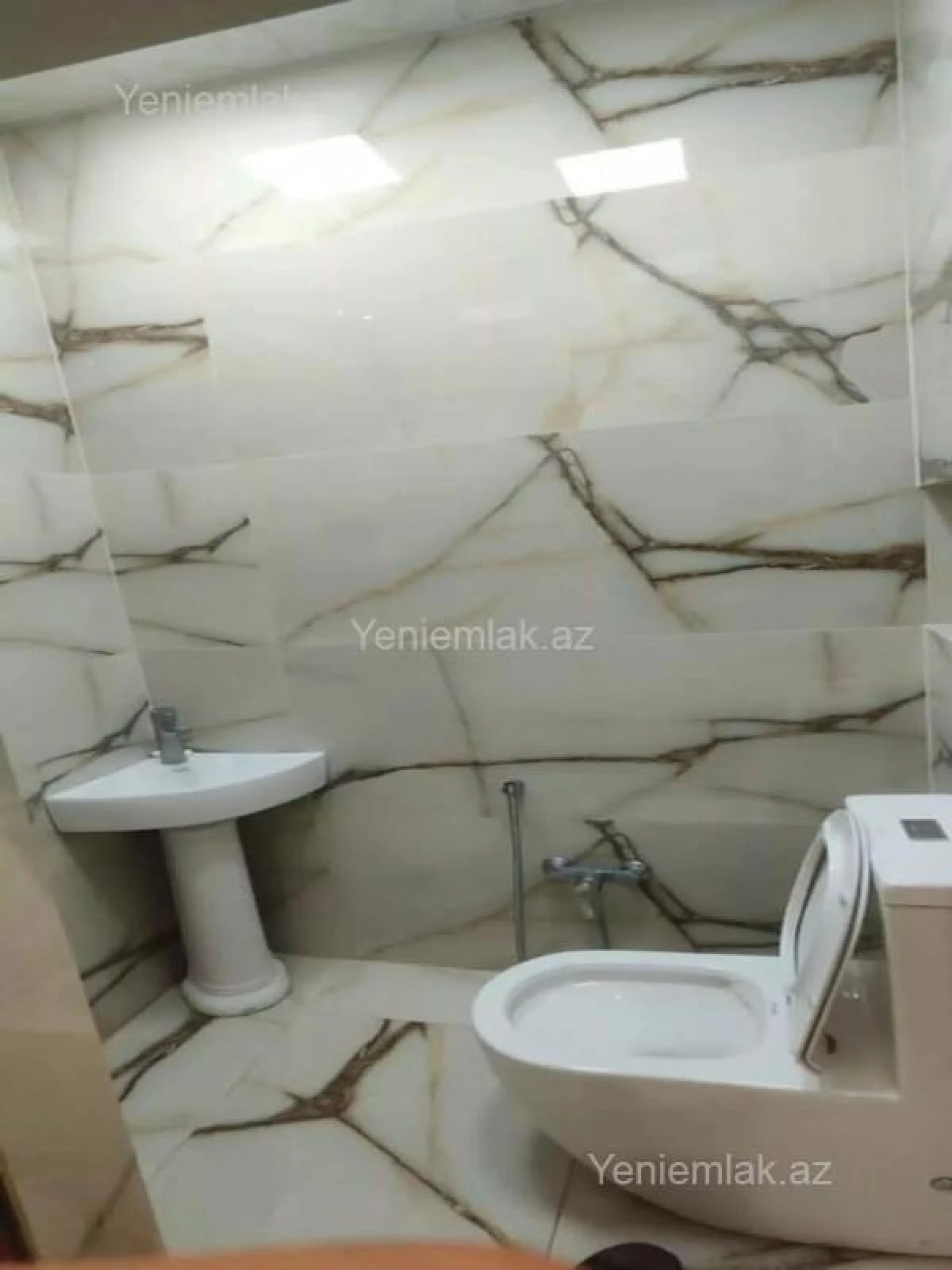 Satılır 3 otaqlı yeni tikili 95 m²