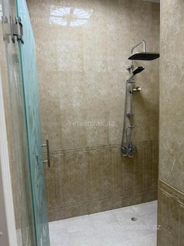 Satılır 3 otaqlı yeni tikili 115 m²