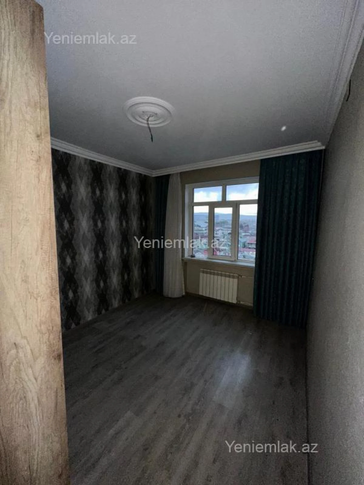 Satılır 2 otaqlı köhnə tikili 55 m²