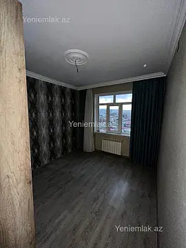 Satılır 2 otaqlı köhnə tikili 55 m²