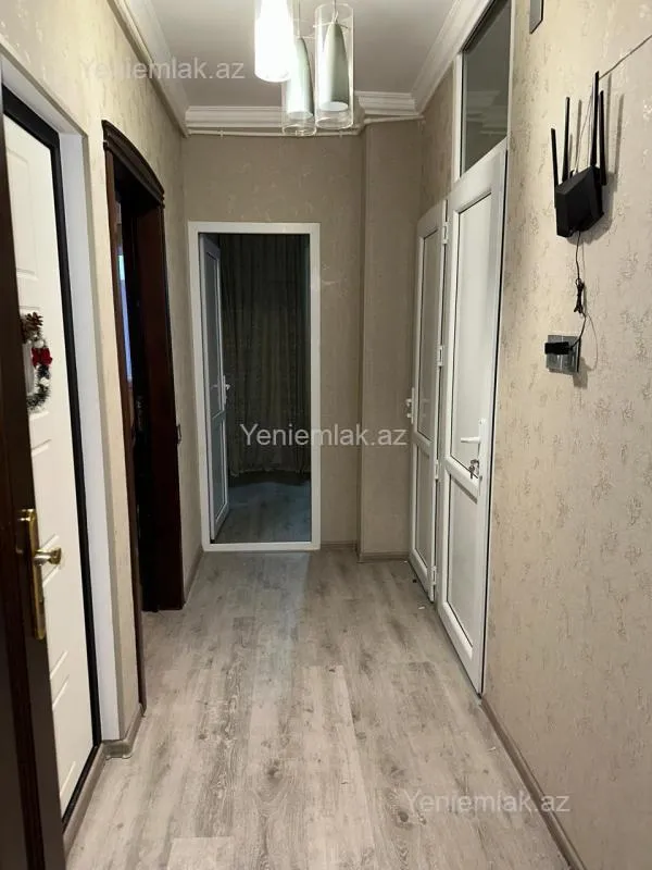 Satılır 2 otaqlı köhnə tikili 55 m²