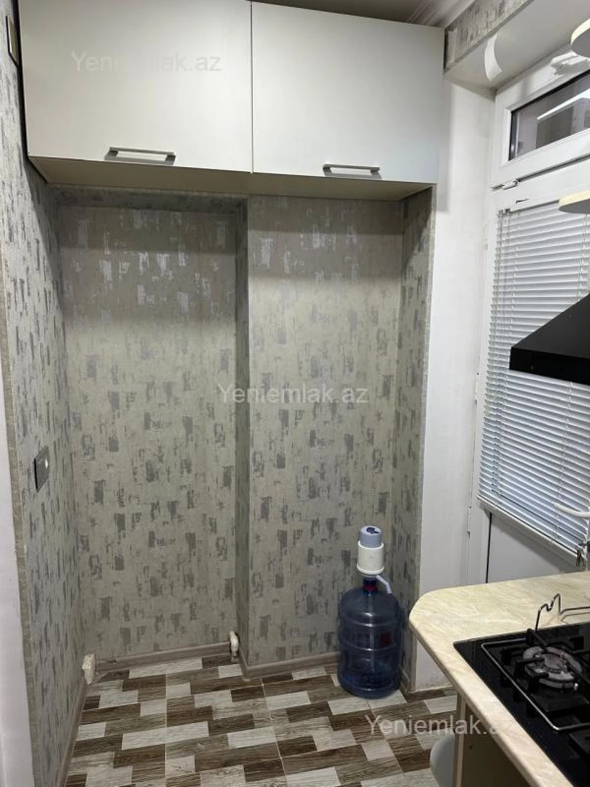 Satılır 2 otaqlı köhnə tikili 55 m²