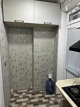 Satılır 2 otaqlı köhnə tikili 55 m²