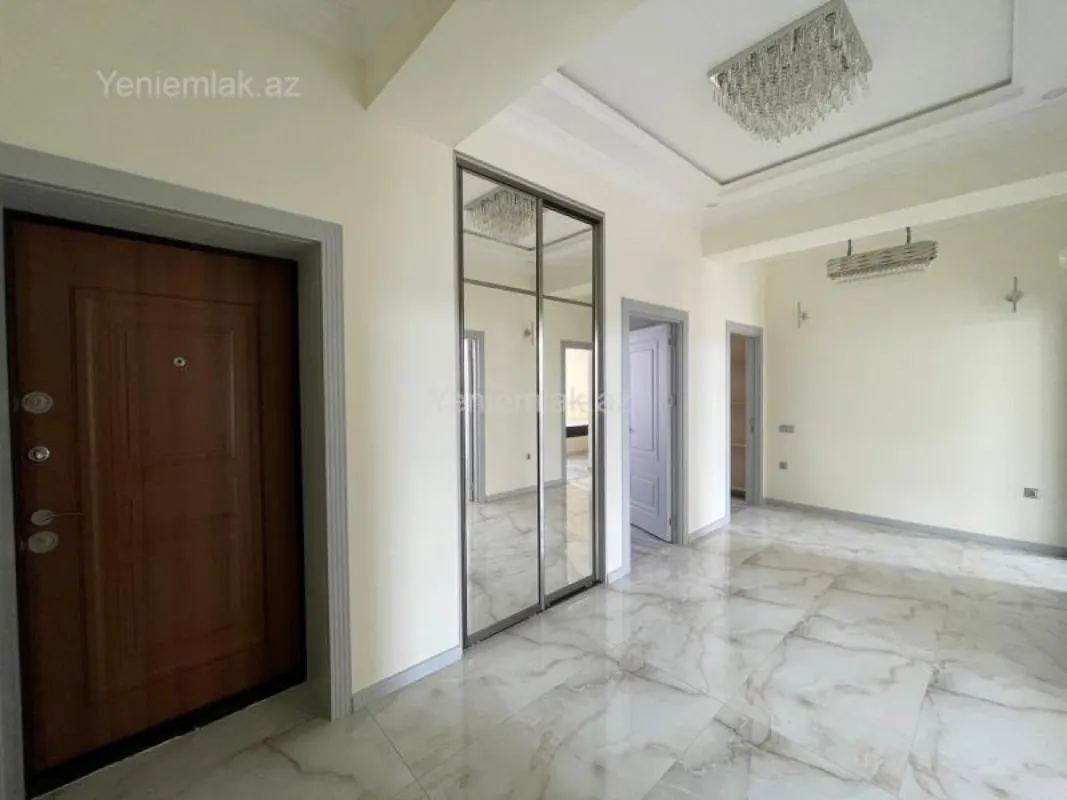 Satılır 4 otaqlı yeni tikili 121 m²