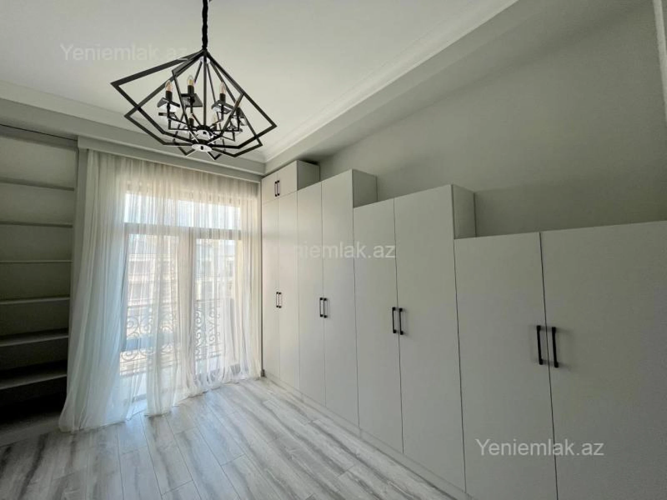Satılır 4 otaqlı yeni tikili 121 m²