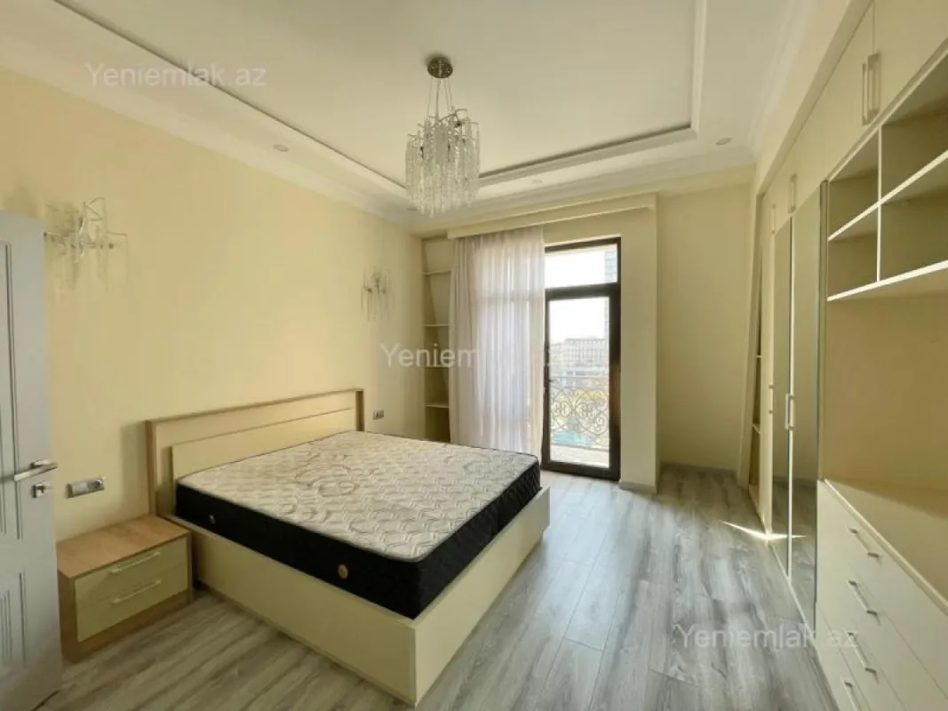 Satılır 4 otaqlı yeni tikili 121 m²