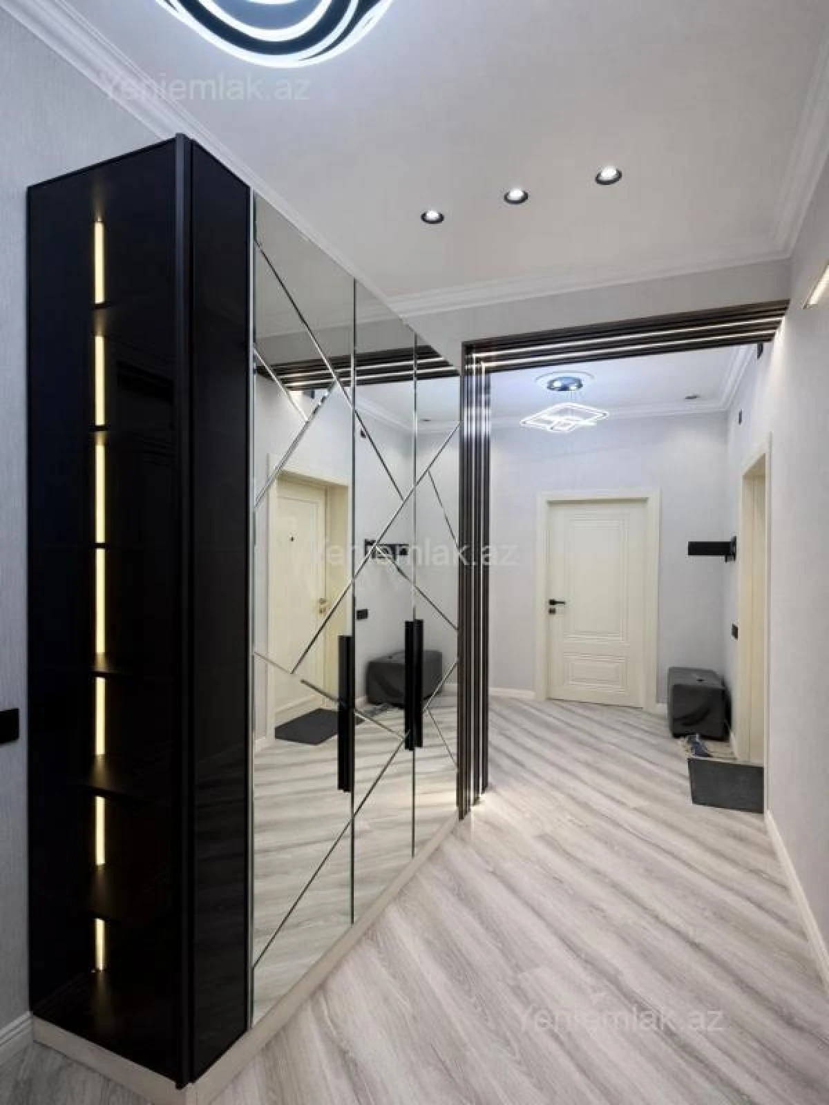 Satılır 3 otaqlı yeni tikili 106 m²