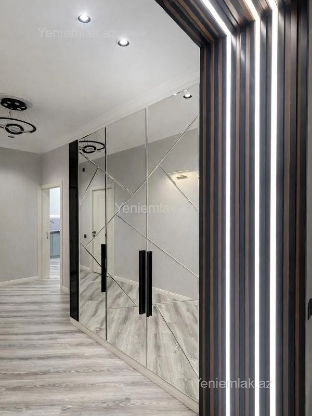 Satılır 3 otaqlı yeni tikili 106 m²