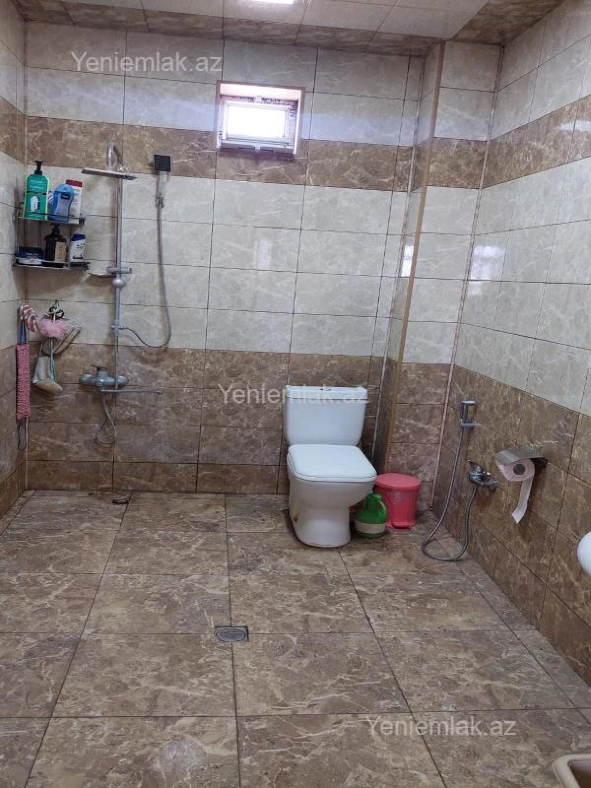 Satılır 6 otaqlı həyət evi 300 m²