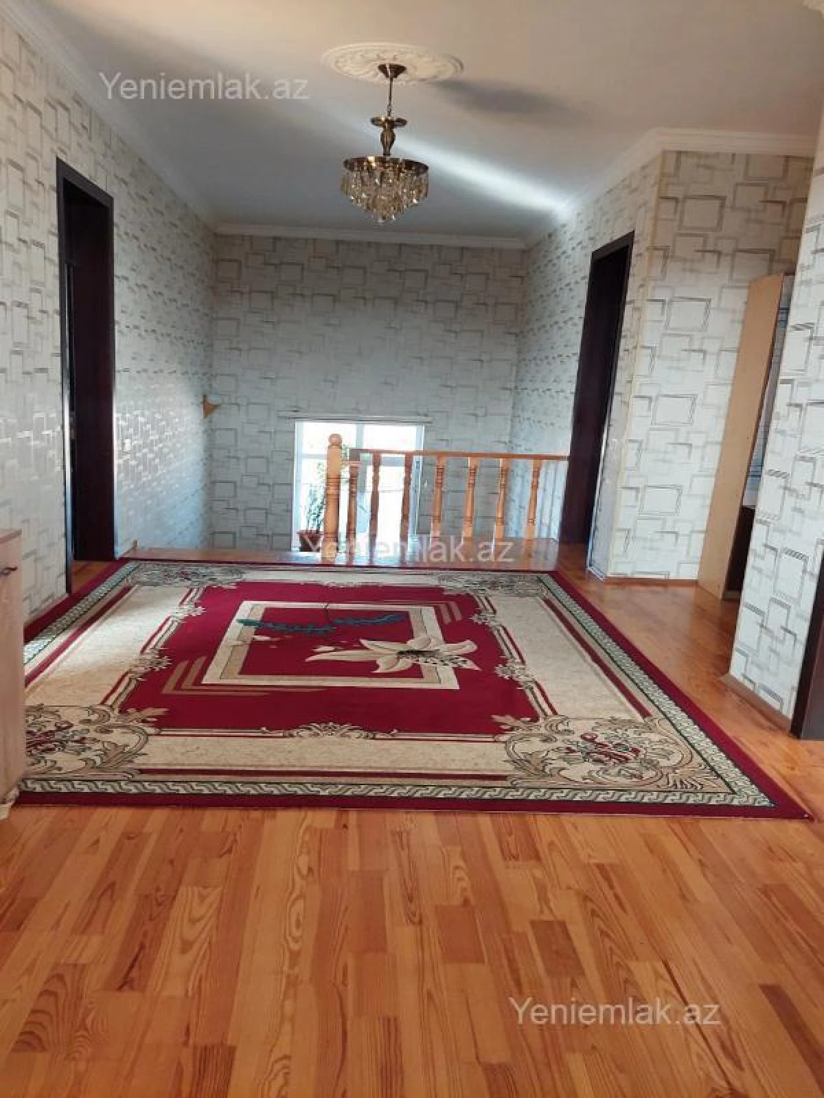 Satılır 6 otaqlı həyət evi 300 m²