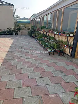 Satılır 6 otaqlı həyət evi 300 m²