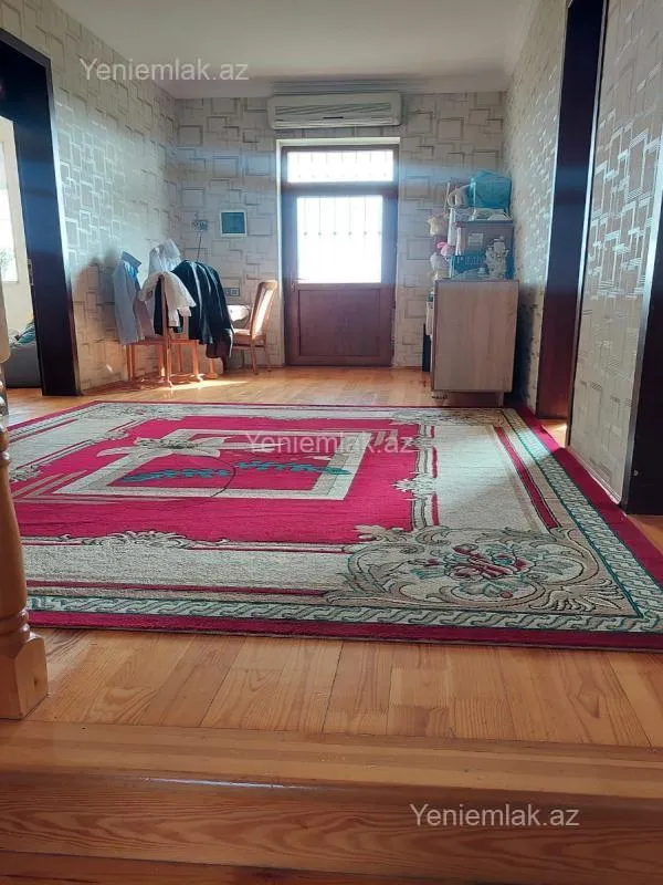 Satılır 6 otaqlı həyət evi 300 m²