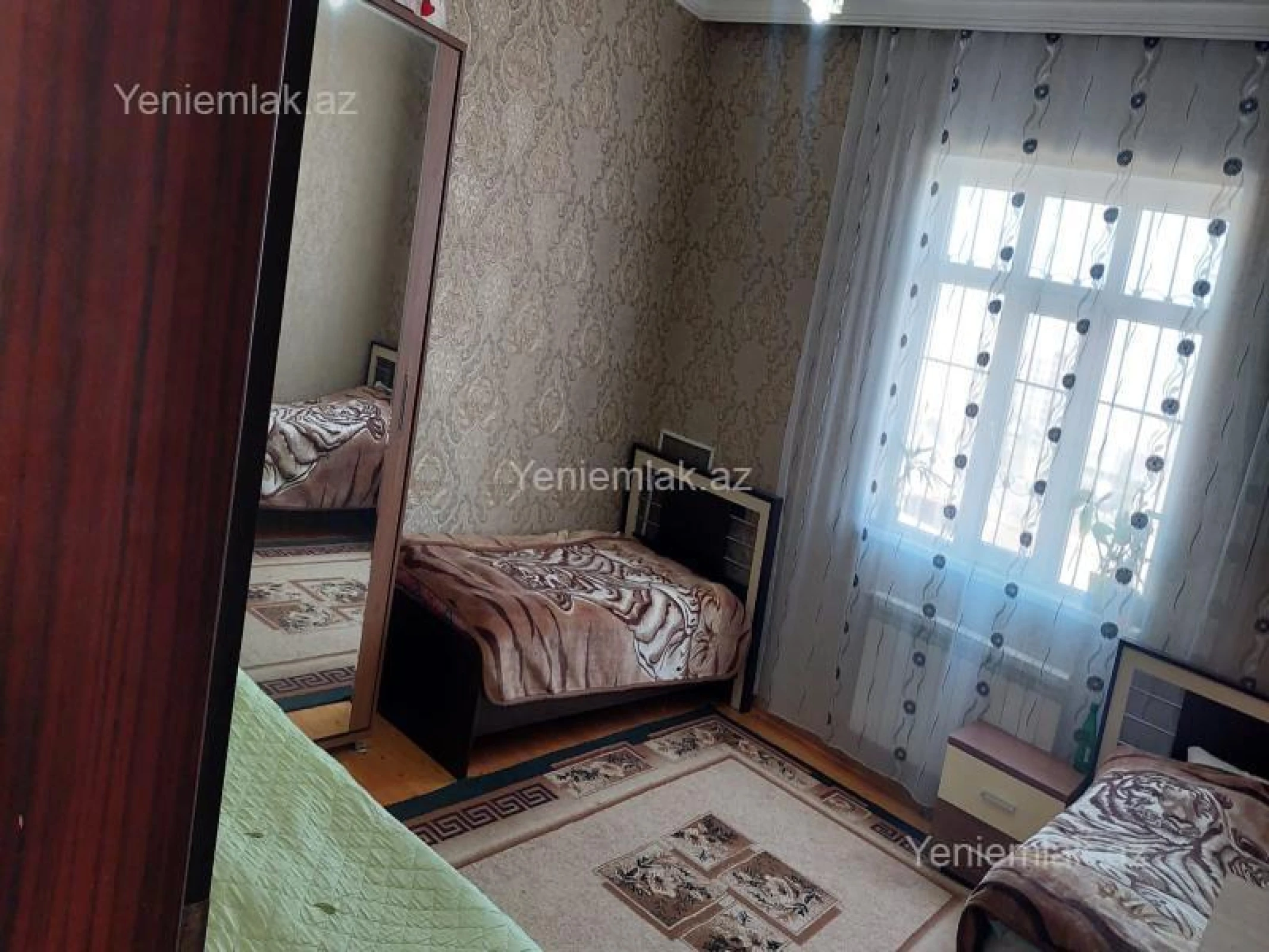 Satılır 6 otaqlı həyət evi 300 m²