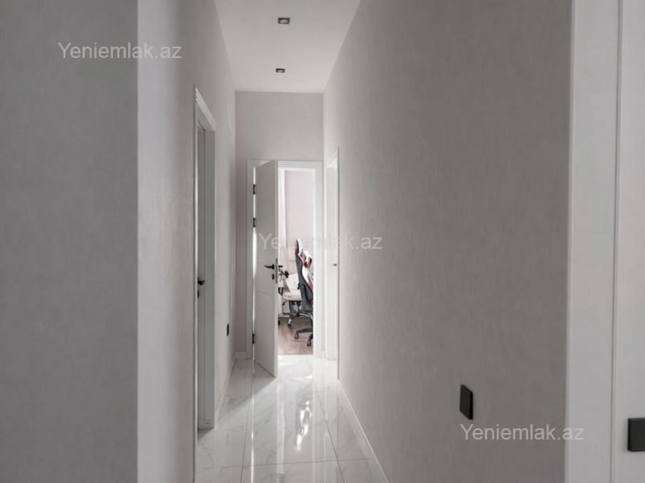 Satılır 3 otaqlı yeni tikili 105 m²