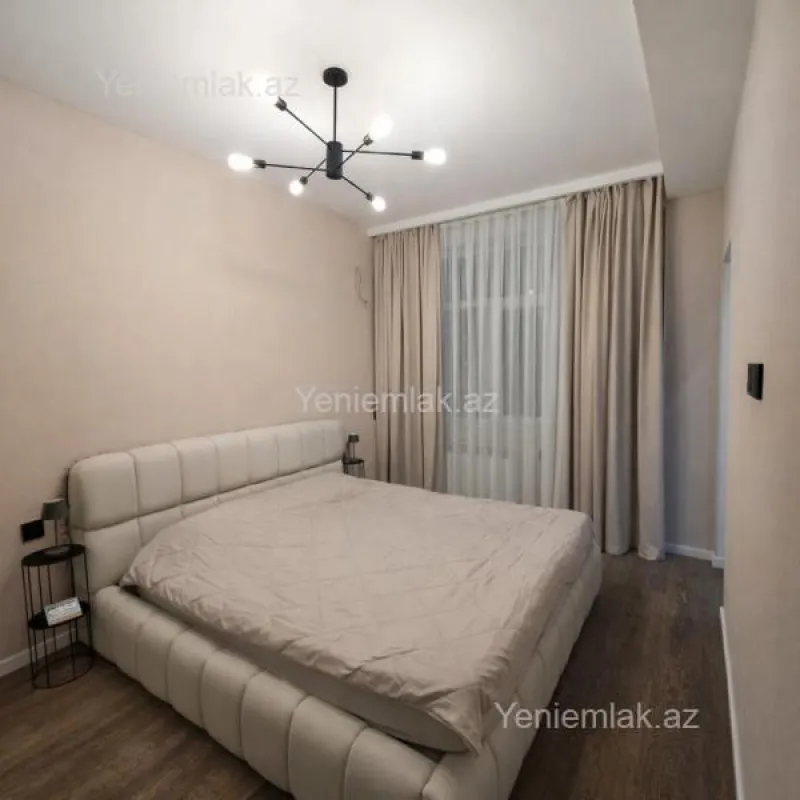 Satılır 3 otaqlı yeni tikili 105 m²