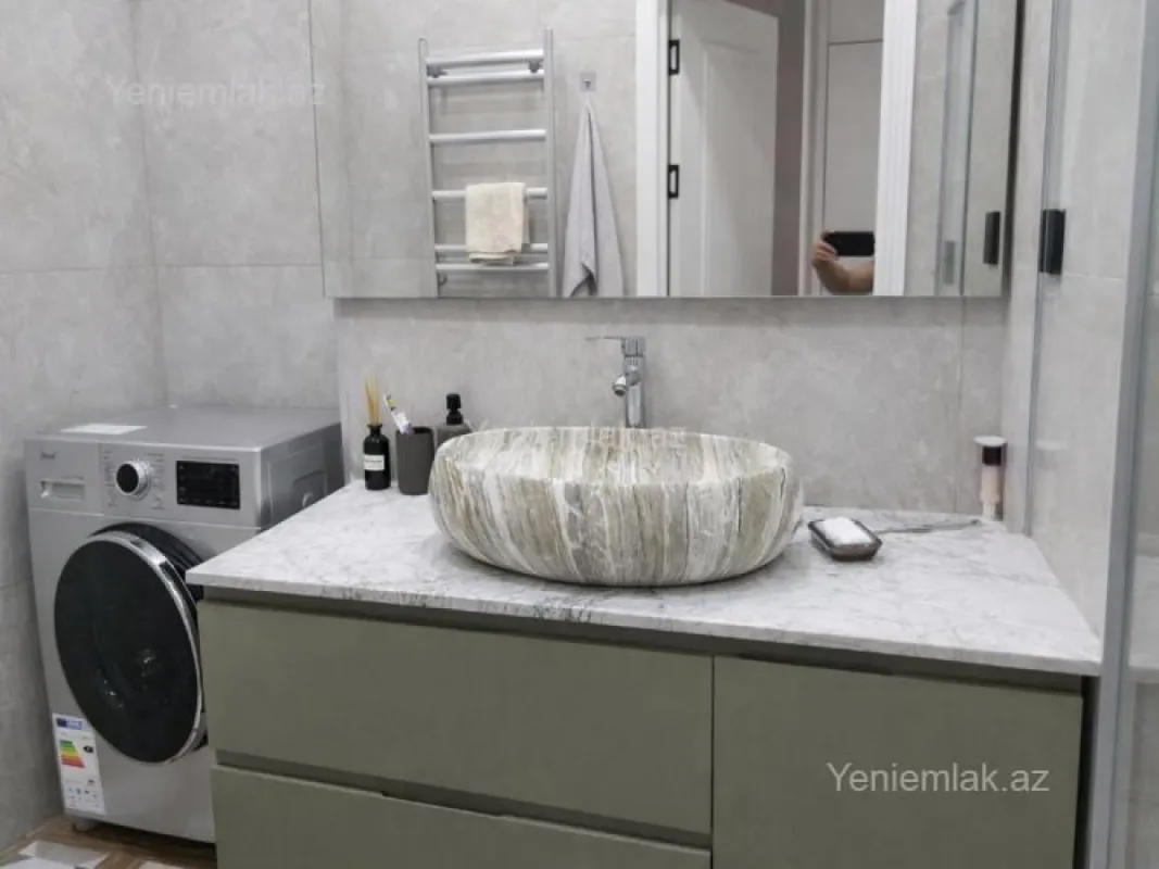 Satılır 3 otaqlı yeni tikili 105 m²