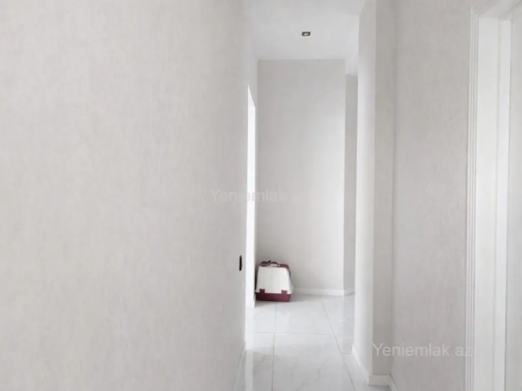 Satılır 3 otaqlı yeni tikili 105 m²